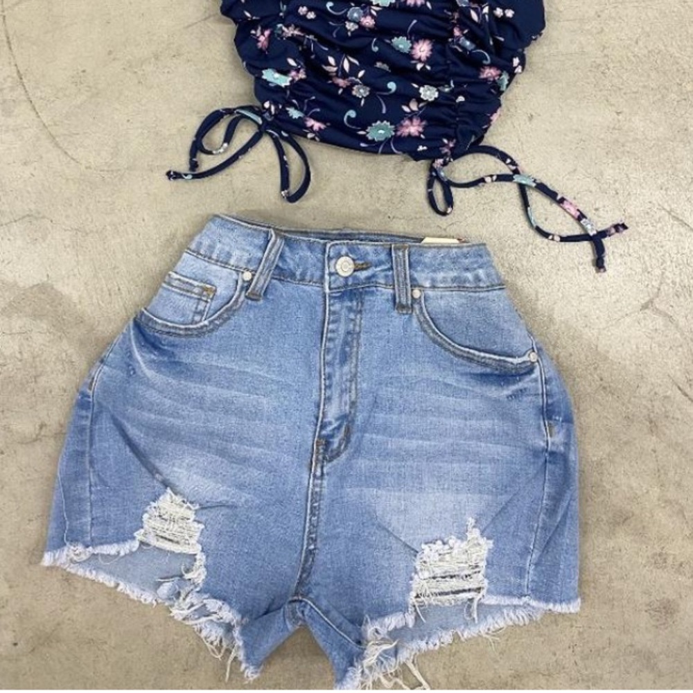 Daisy dukes baddieville